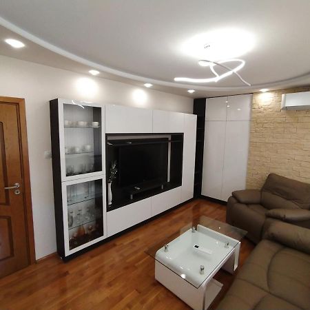 Апартамент Лукс Царевец-Център Veliko Tarnovo Exterior foto